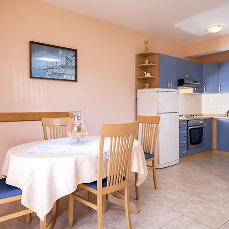 Apartments Zlata Stari Grad (Hvar) Quarto foto